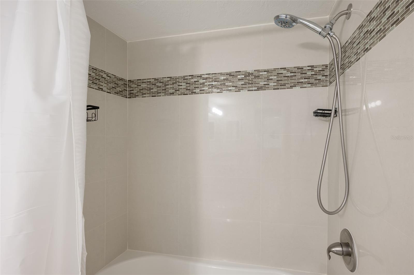 DOLPHIN TOWER - Residential