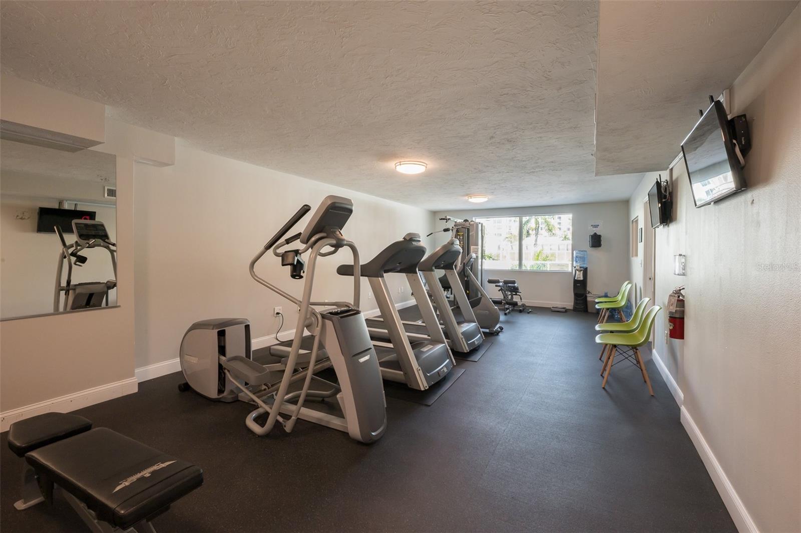 DOLPHIN TOWER - Residential