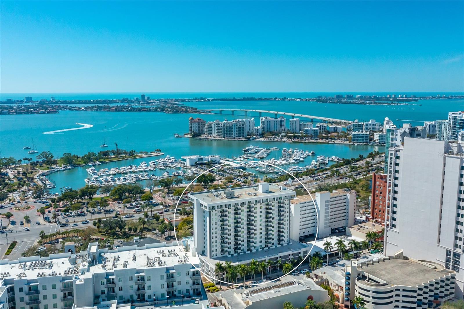 DOLPHIN TOWER - Residential