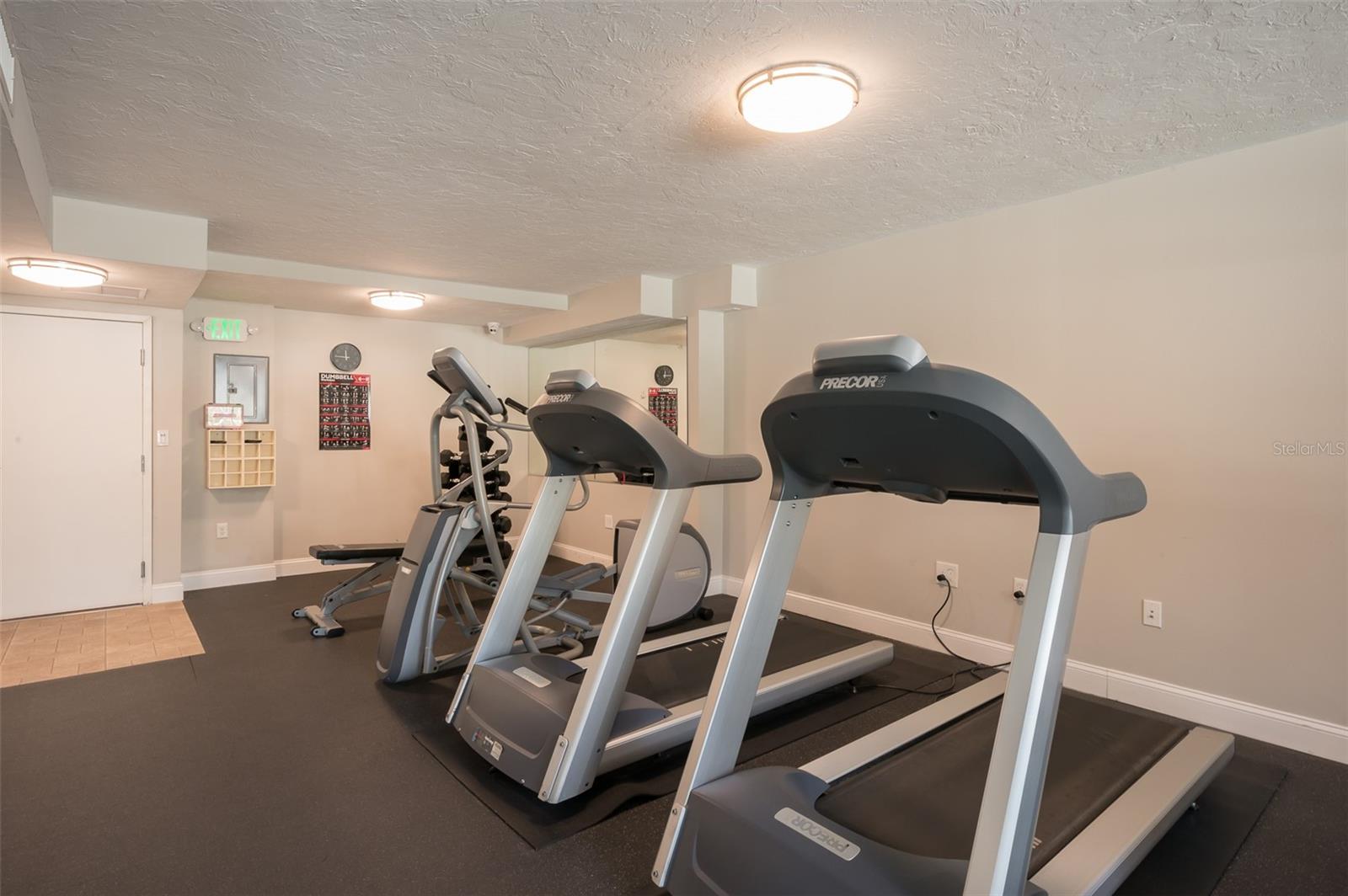 DOLPHIN TOWER - Residential