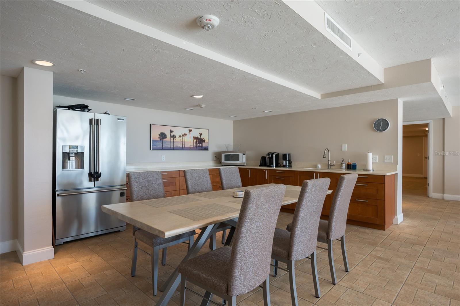 DOLPHIN TOWER - Residential