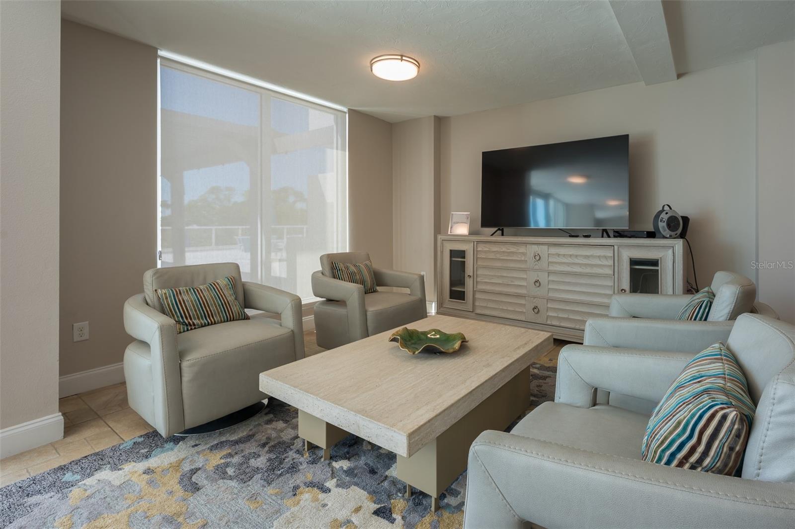 DOLPHIN TOWER - Residential