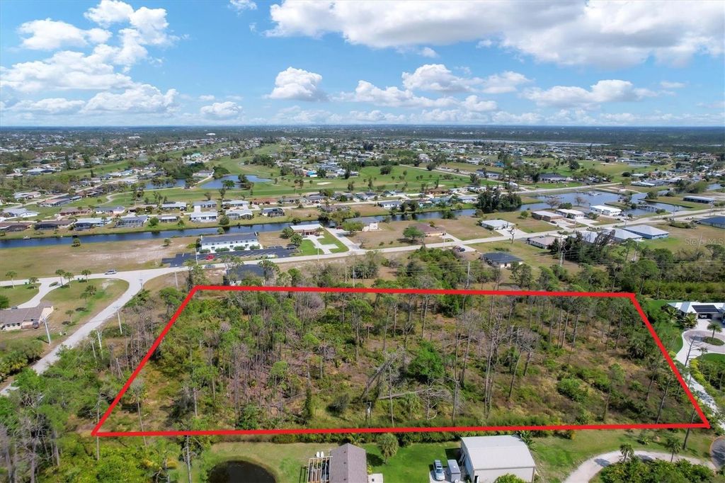 Photo of 9232 Spring Valley Road, Englewood, FL 34224 (MLS # D6135392)