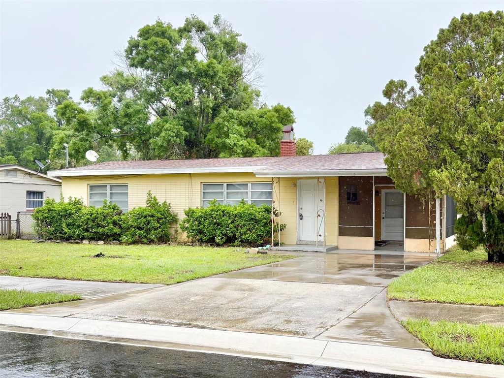 Photo of 1203 N Lavon Avenue, Kissimmee, FL 34741 (MLS # O6396749)