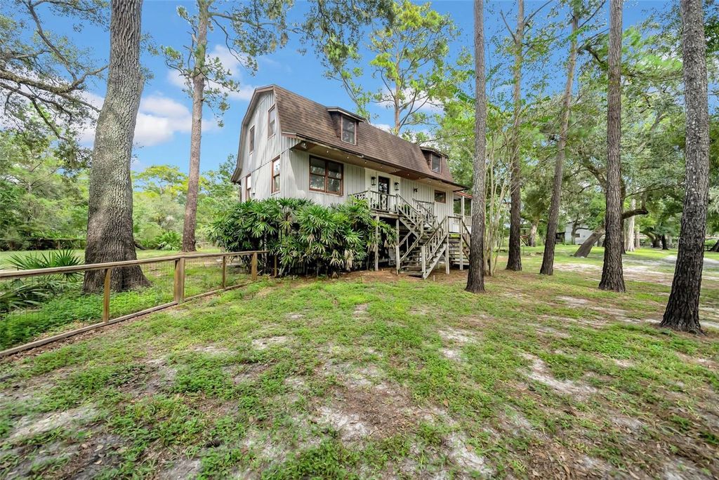 Photo of 39005 State Road 575, Dade City, FL 33523 (MLS # OM709999)