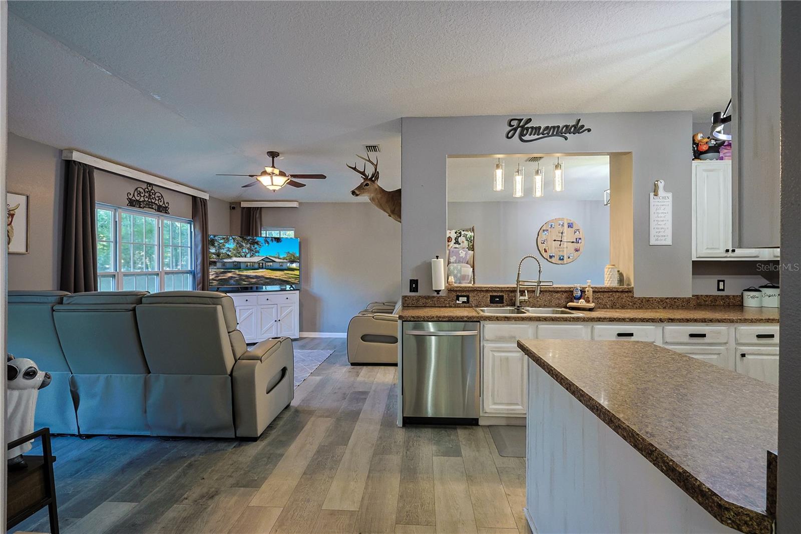 HOLLY BROOK - Residential