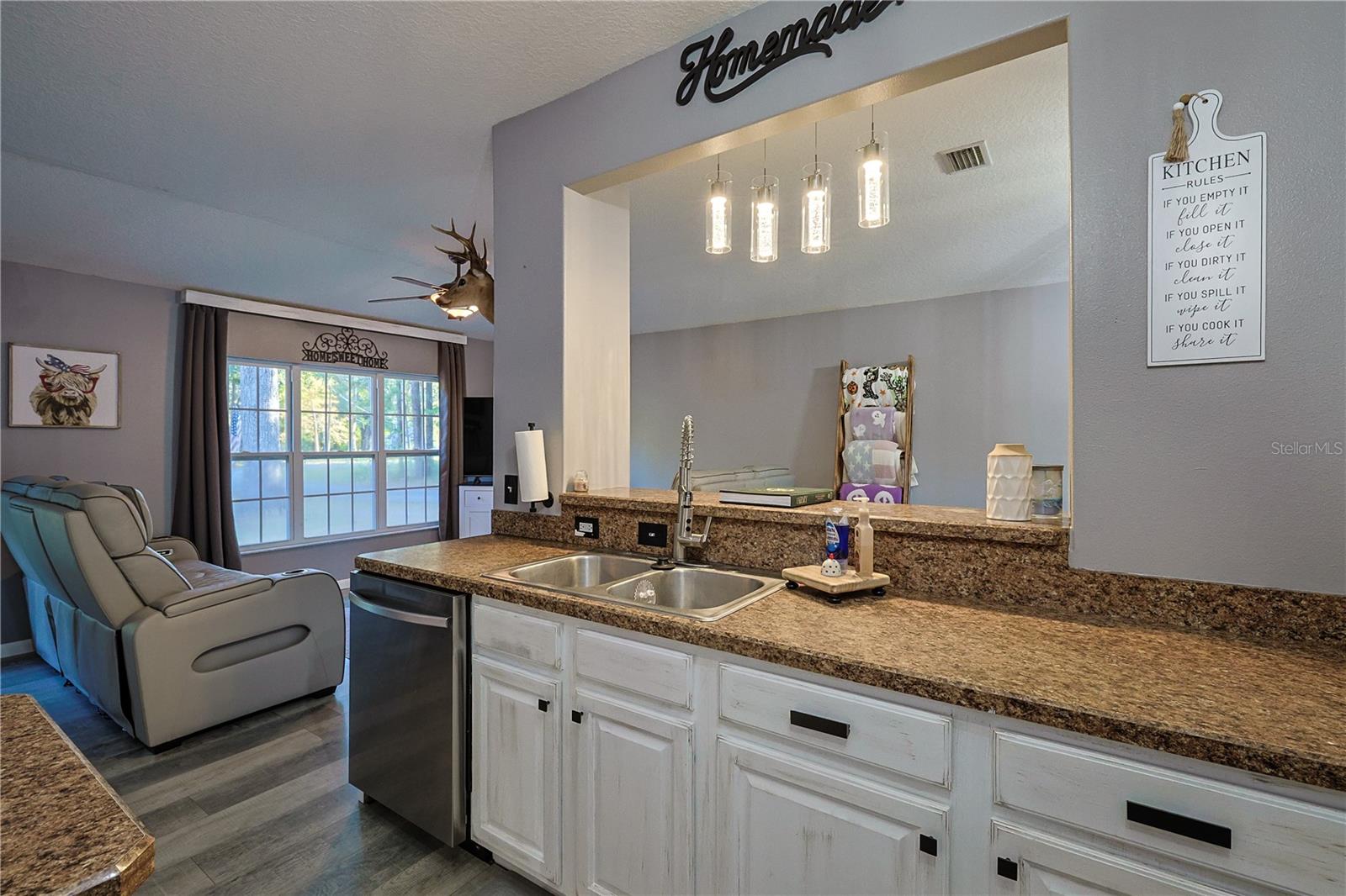 HOLLY BROOK - Residential