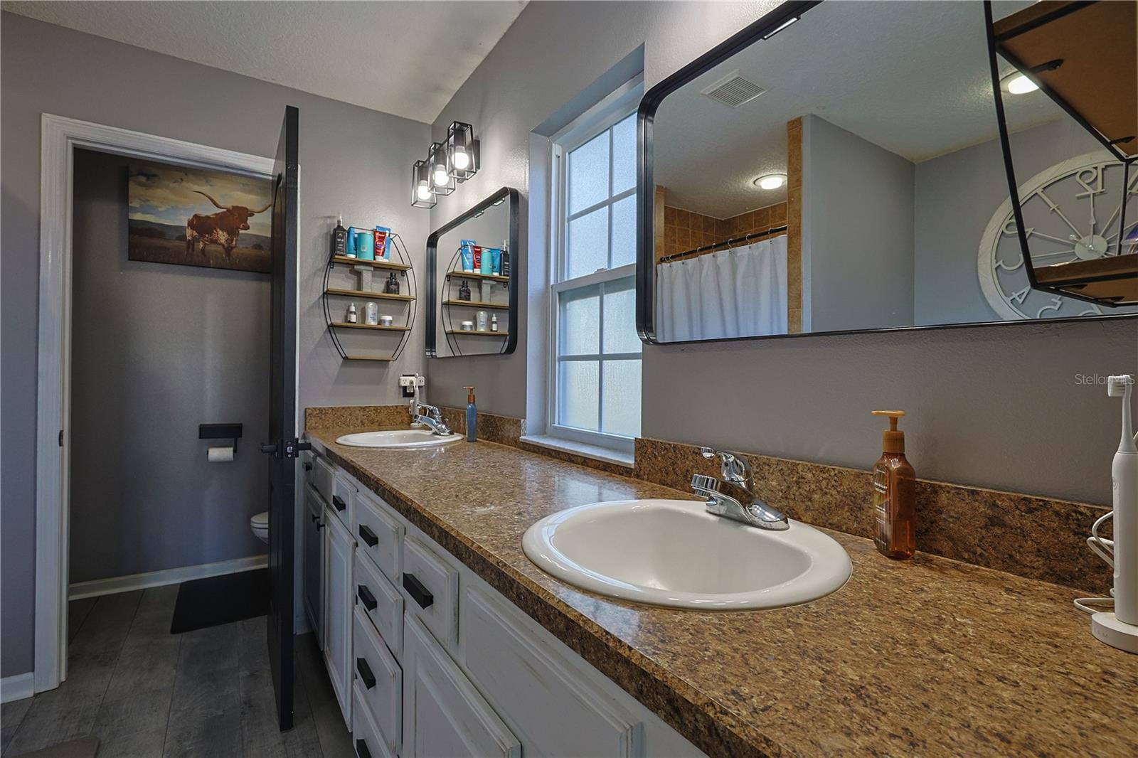 HOLLY BROOK - Residential