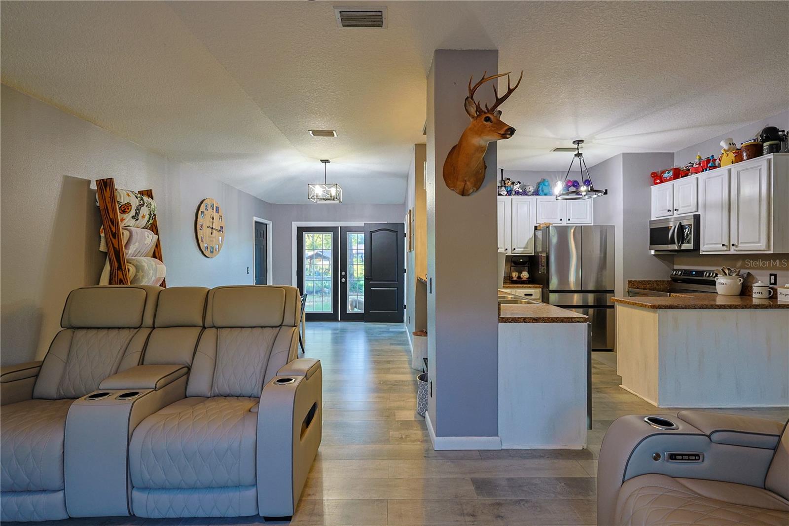 HOLLY BROOK - Residential