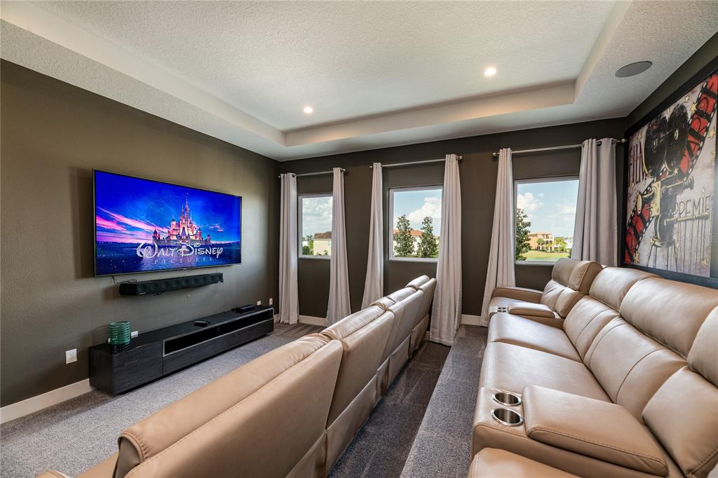 REUNION WEST FAIRWAYS 17 & 18 REPLAT PB 25 PGS 71- - Residential