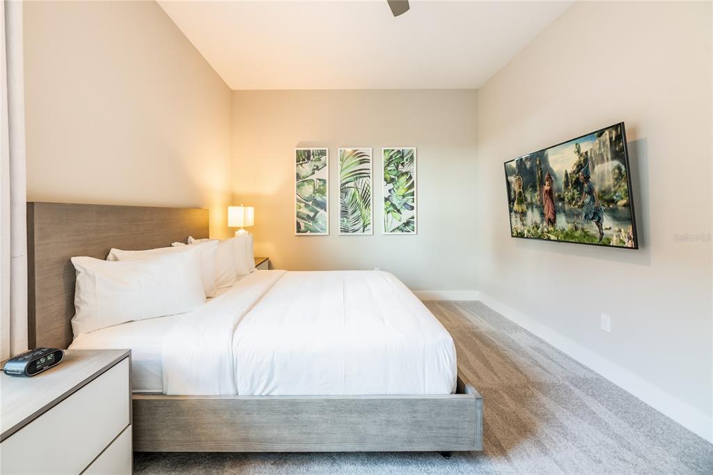 REUNION WEST FAIRWAYS 17 & 18 REPLAT PB 25 PGS 71- - Residential