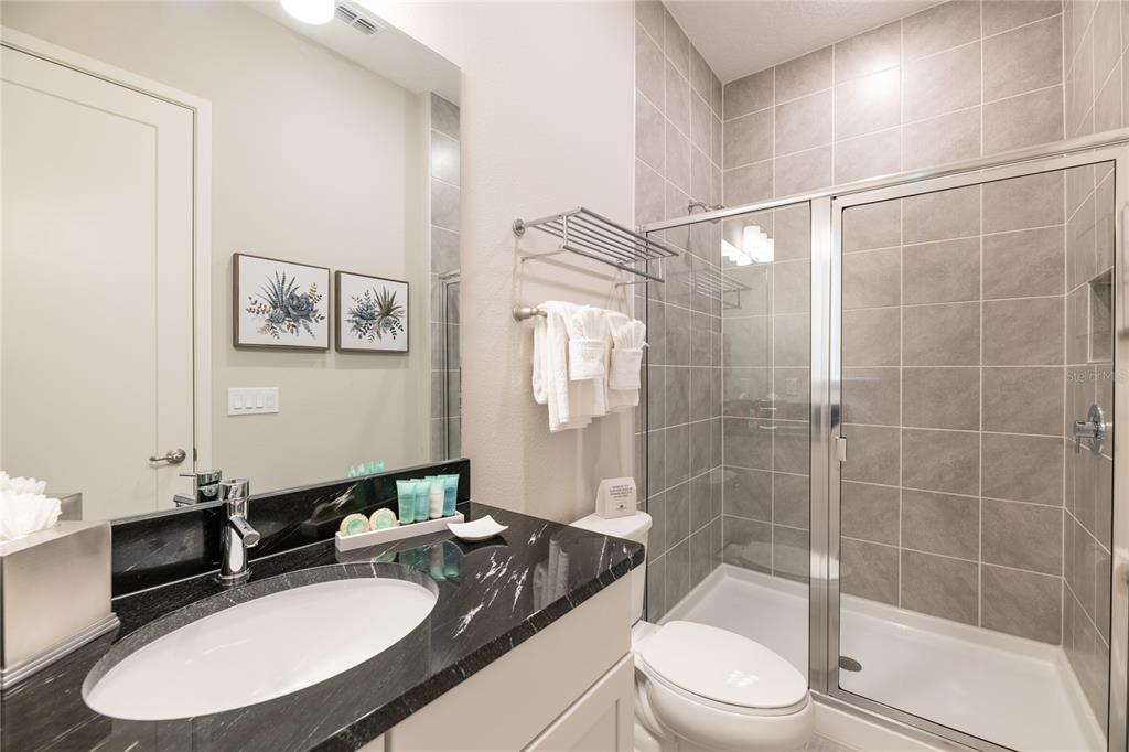 REUNION WEST FAIRWAYS 17 & 18 REPLAT PB 25 PGS 71- - Residential