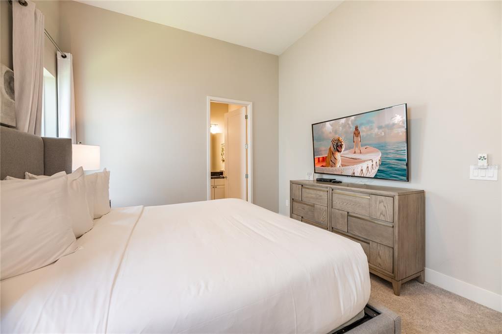 REUNION WEST FAIRWAYS 17 & 18 REPLAT PB 25 PGS 71- - Residential