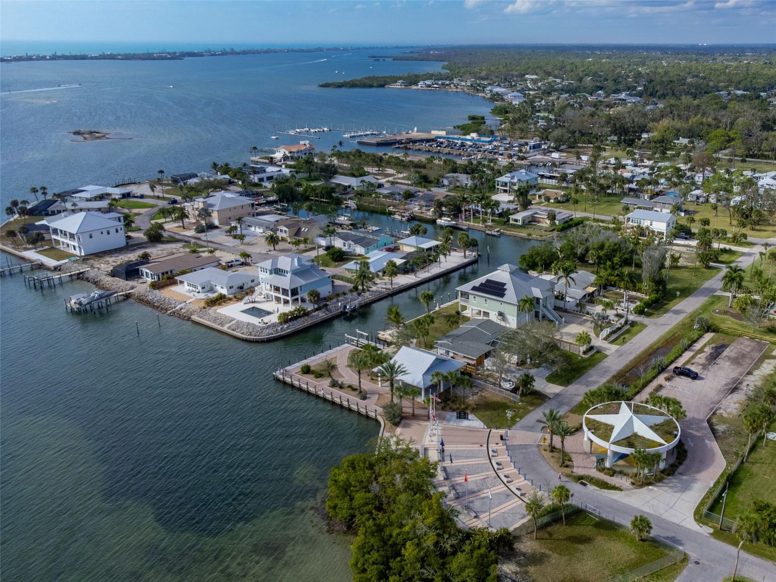 SOUTH WIND HARBOR - Land