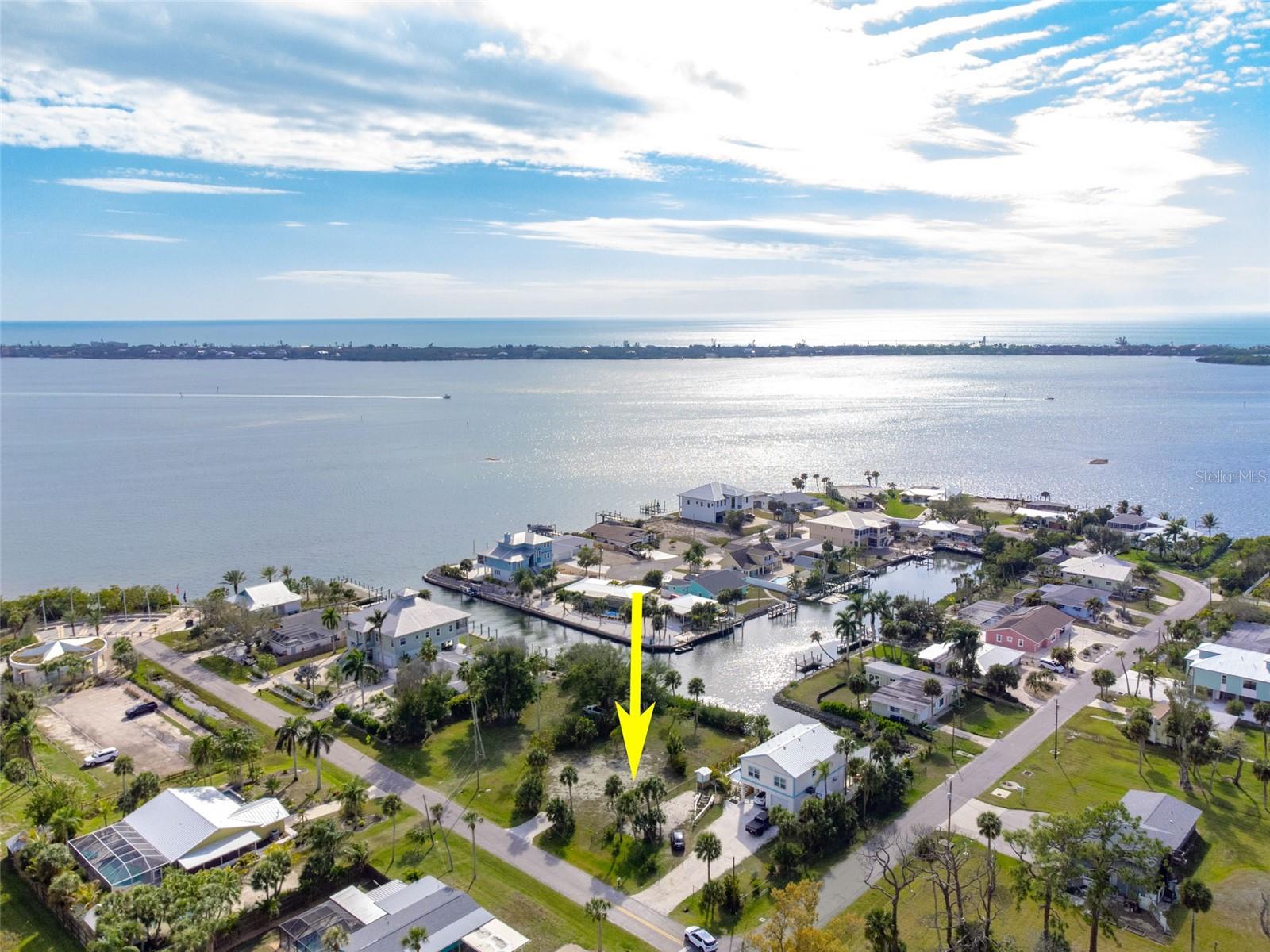 SOUTH WIND HARBOR - Land