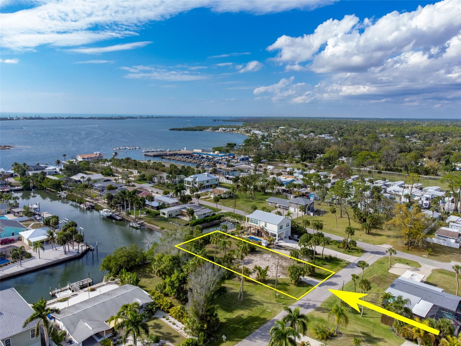 SOUTH WIND HARBOR - Land