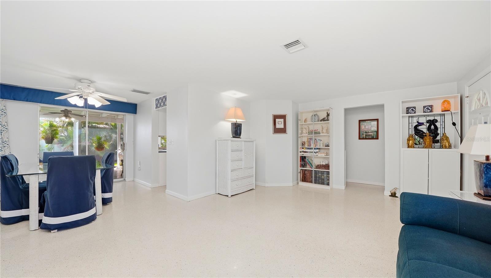 VENICE GARDENS - Residential