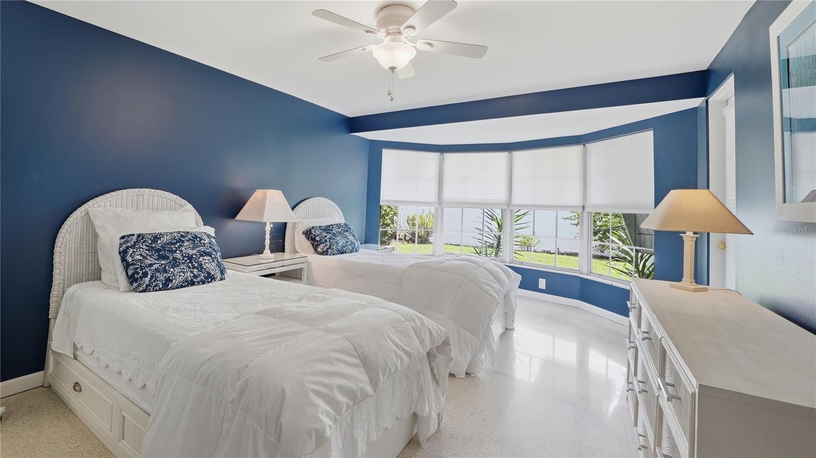 VENICE GARDENS - Residential