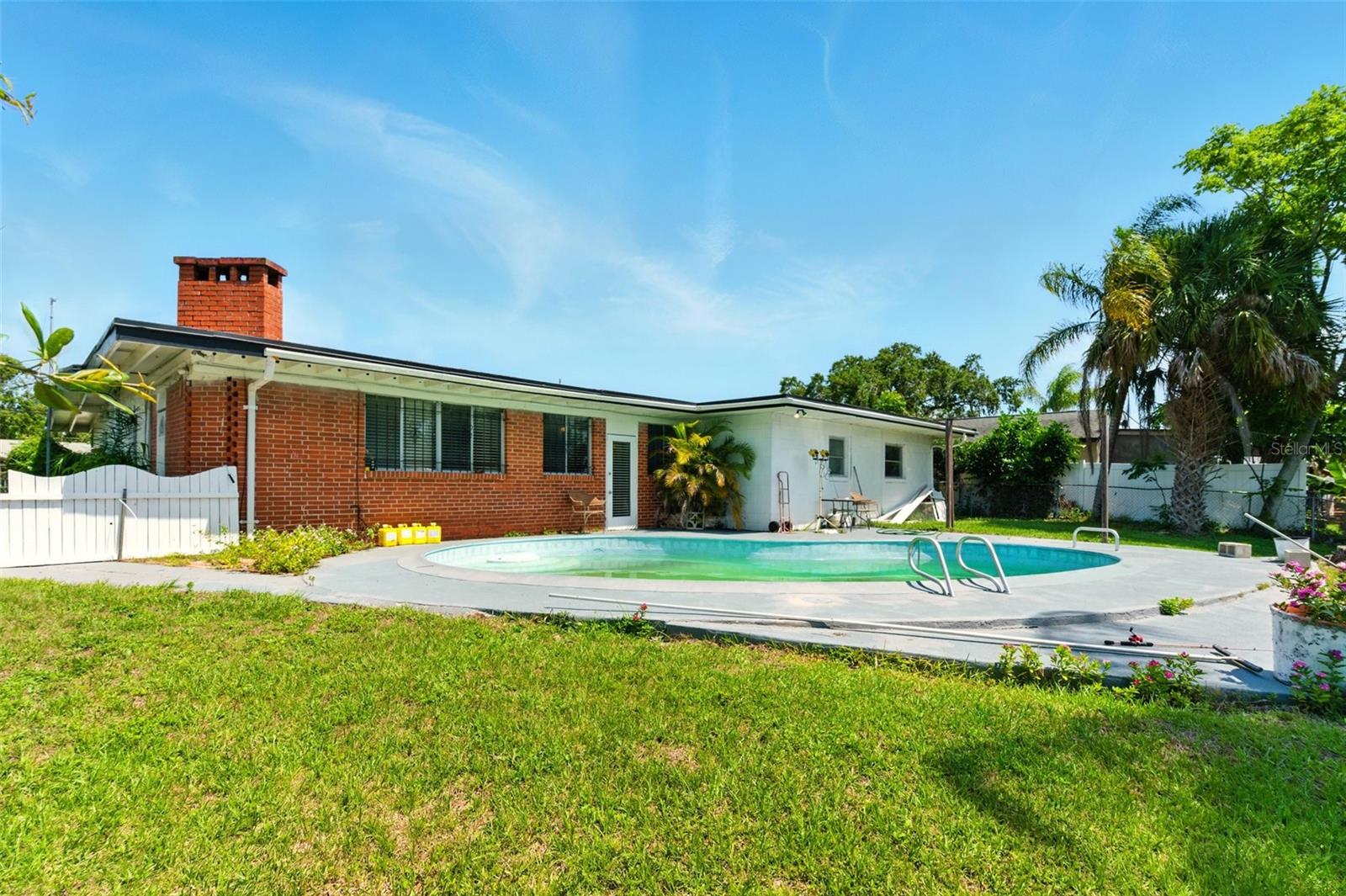 2504 CARIBBEAN COURT