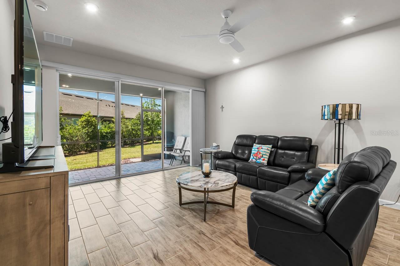 LA PALOMA PRESERVE - Residential