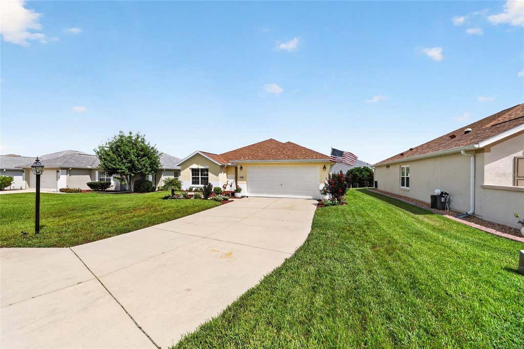 Photo of 11985 SE 91st Circle, Summerfield, FL 34491 (MLS # OM730988)