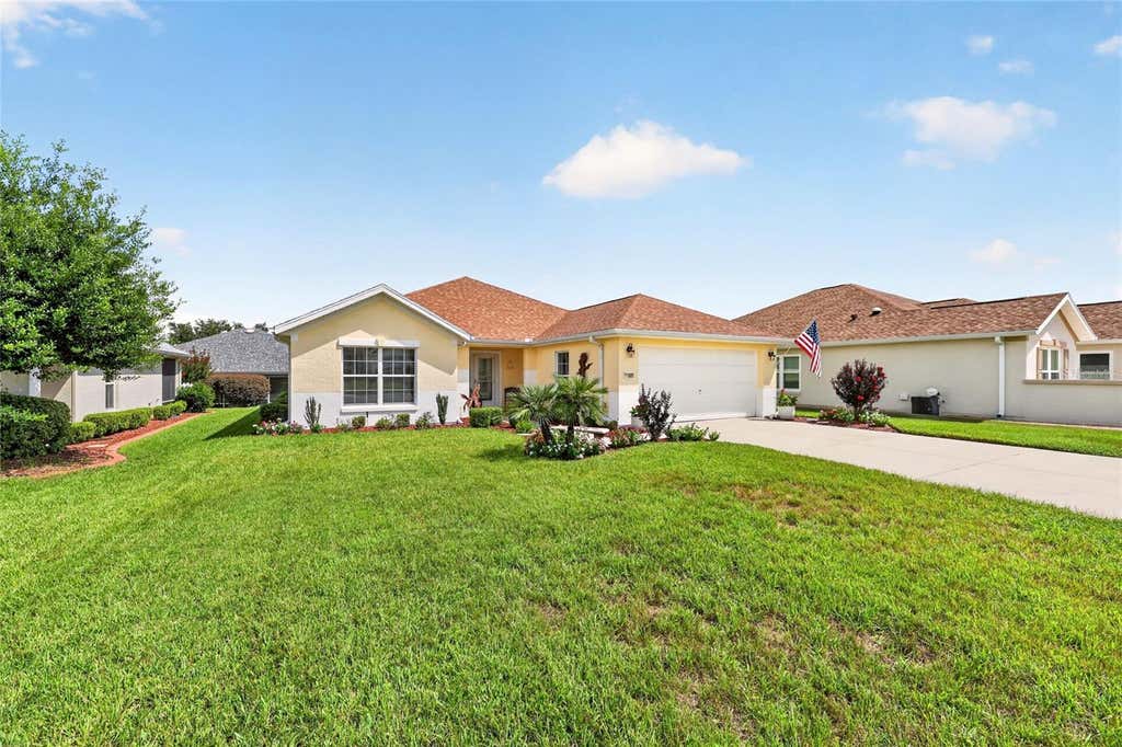 Photo of 11985 SE 91st Circle, Summerfield, FL 34491 (MLS # OM730988)