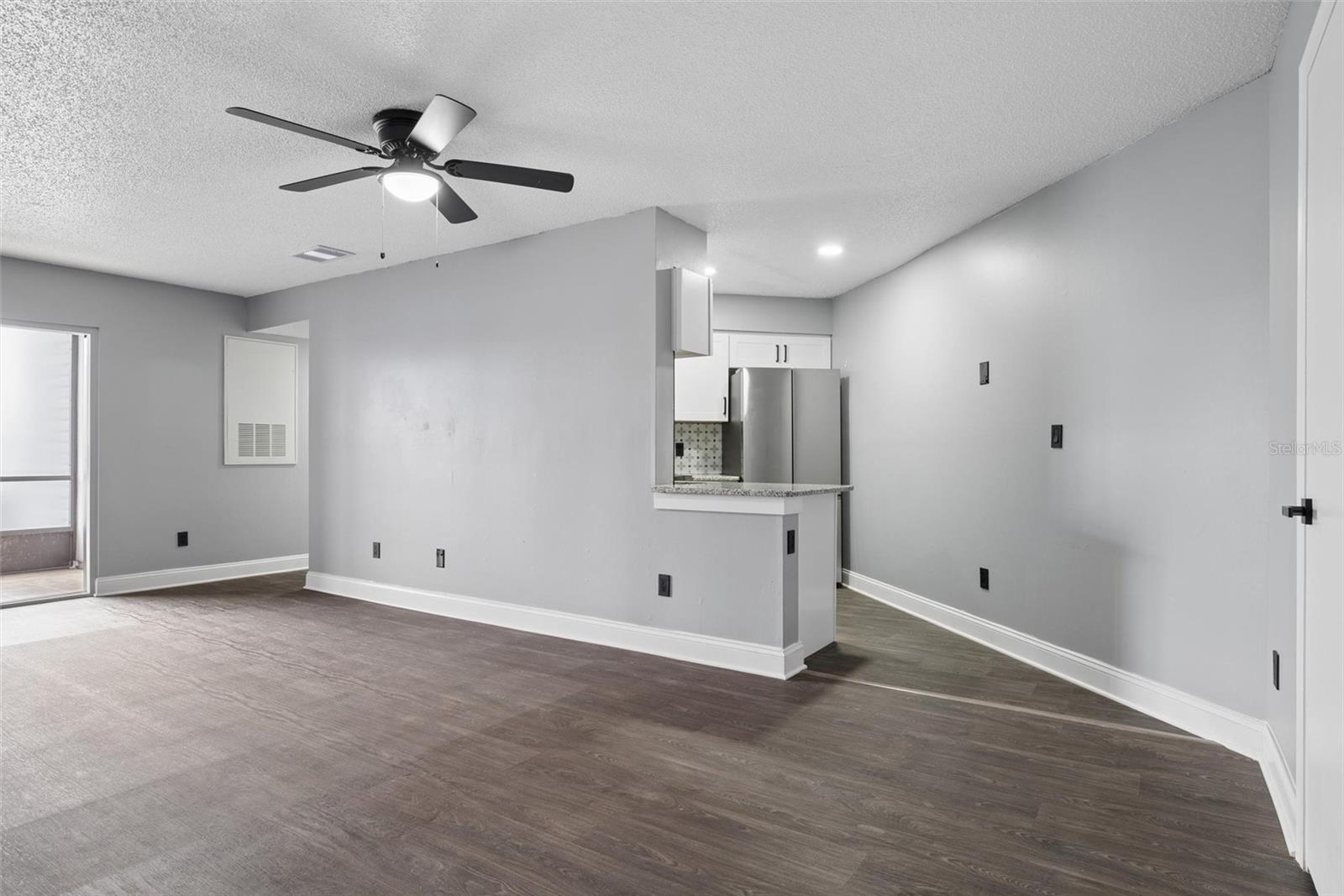 SOUTHPOINTE CONDO - Residential