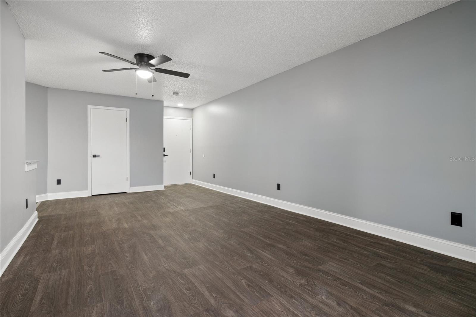 SOUTHPOINTE CONDO - Residential