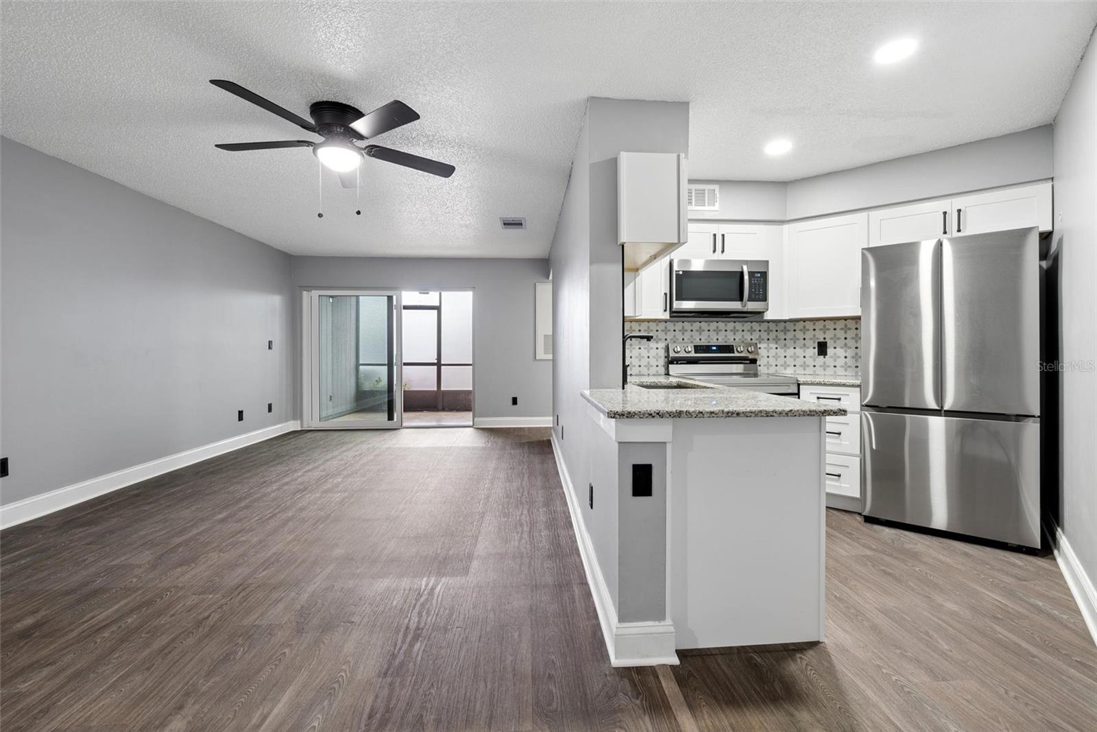 SOUTHPOINTE CONDO - Residential