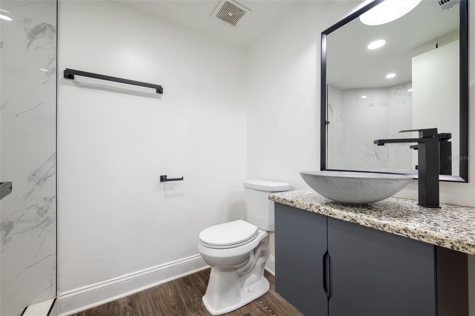 SOUTHPOINTE CONDO - Residential