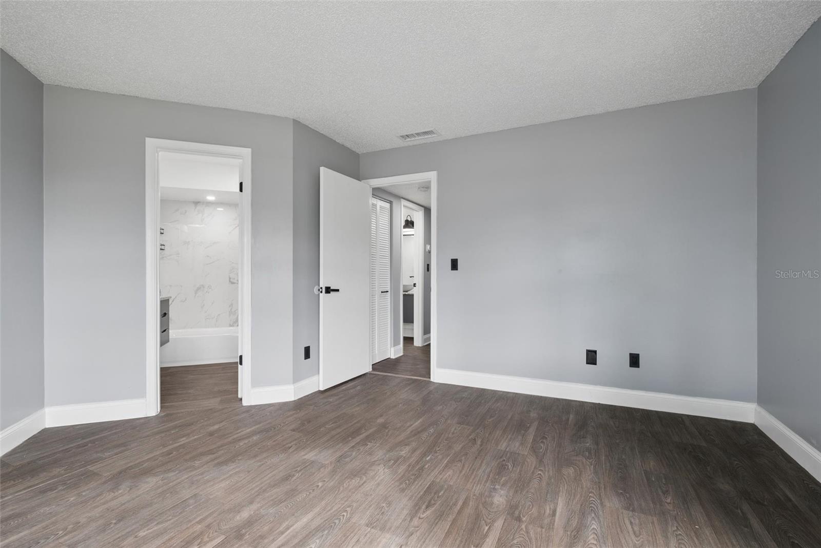 SOUTHPOINTE CONDO - Residential