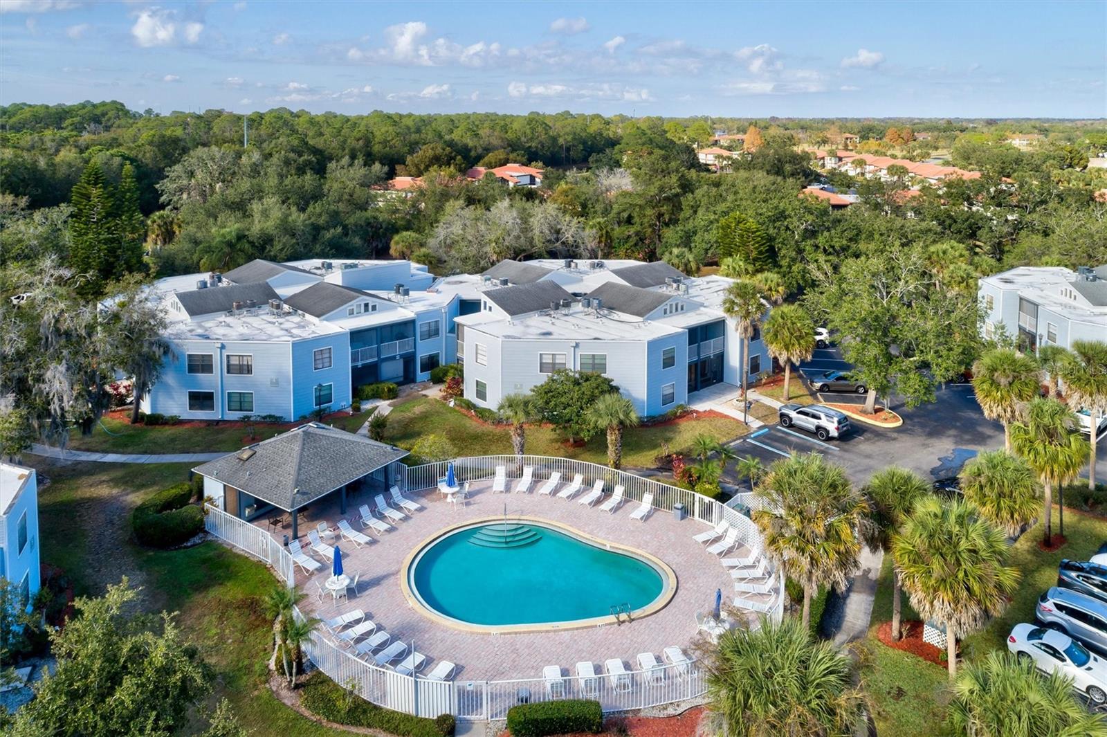 SOUTHPOINTE CONDO - Residential