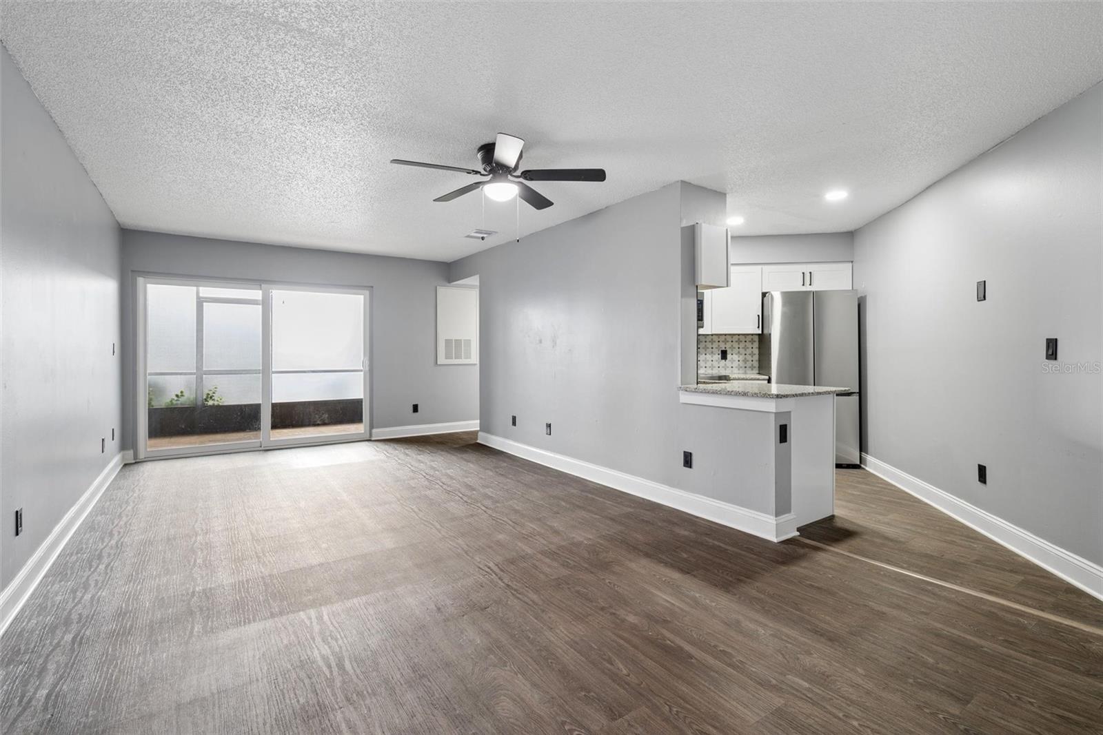 SOUTHPOINTE CONDO - Residential