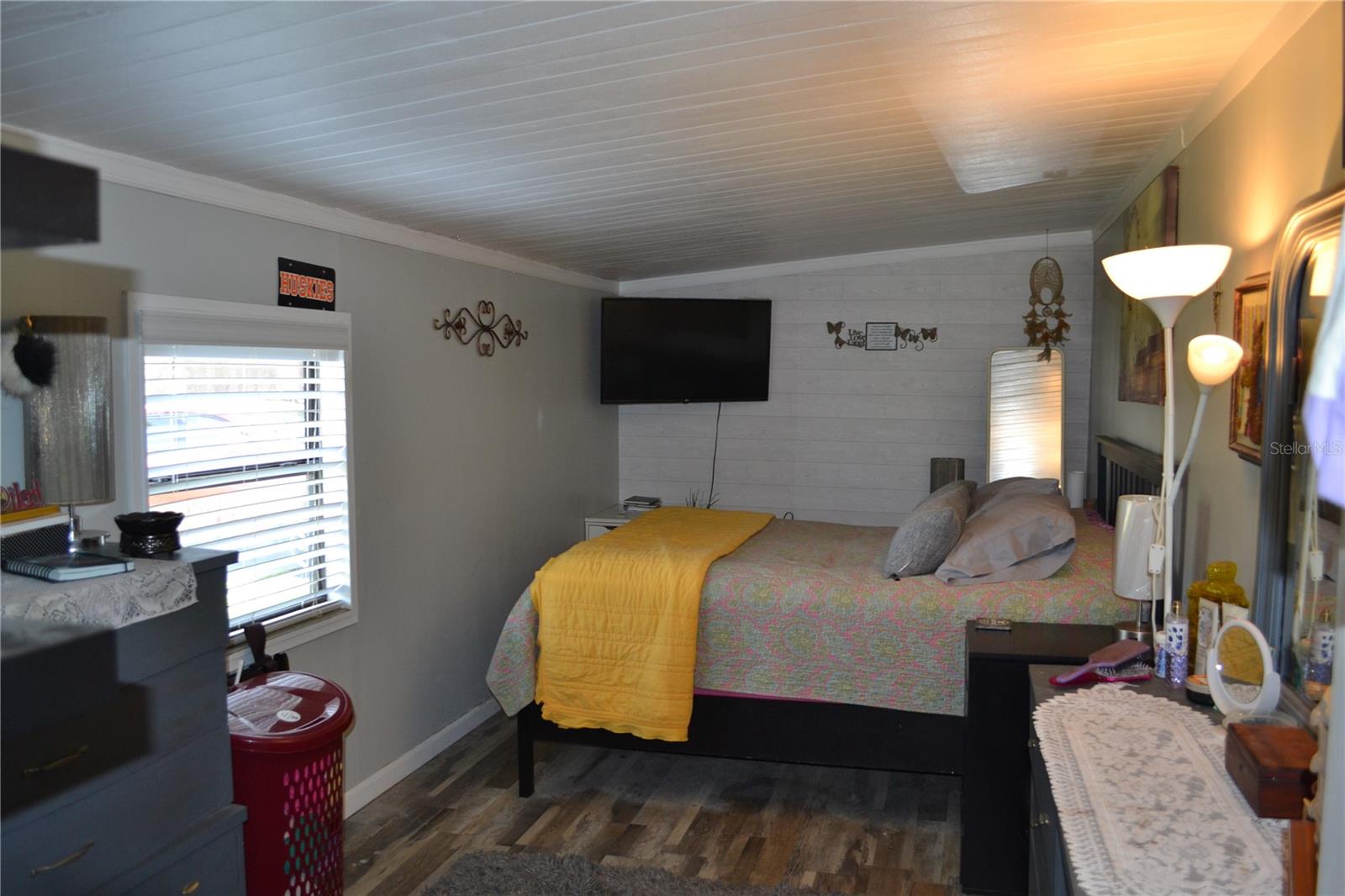 2777 TROPICAL LAKE DRIVE