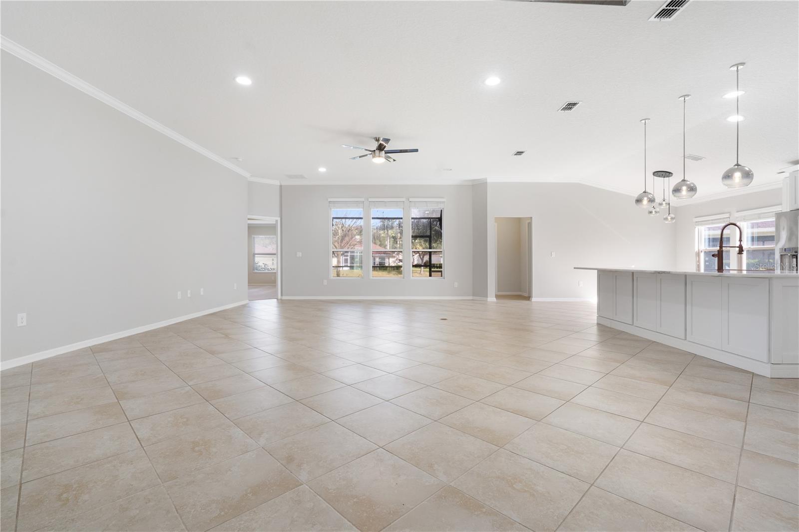 HIDDEN LAKES - Residential