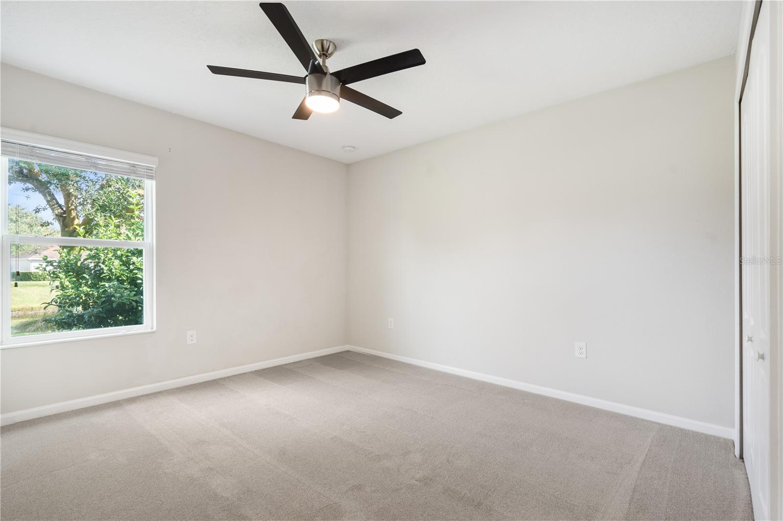 HIDDEN LAKES - Residential