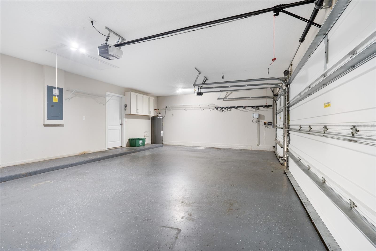 HIDDEN LAKES - Residential