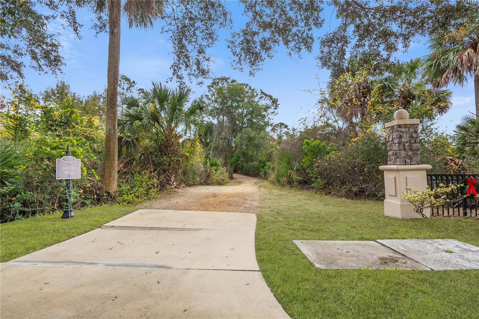 HIDDEN LAKES - Residential