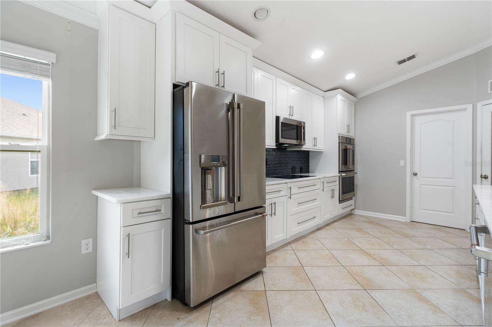 HIDDEN LAKES - Residential