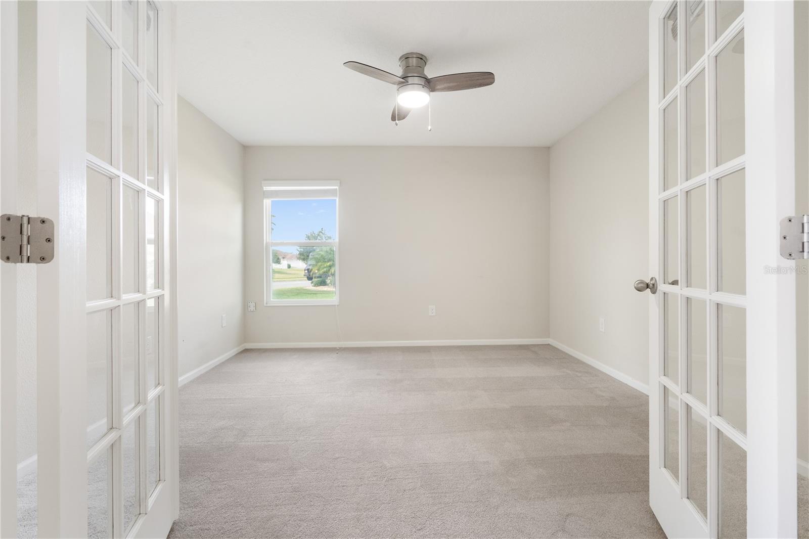 HIDDEN LAKES - Residential