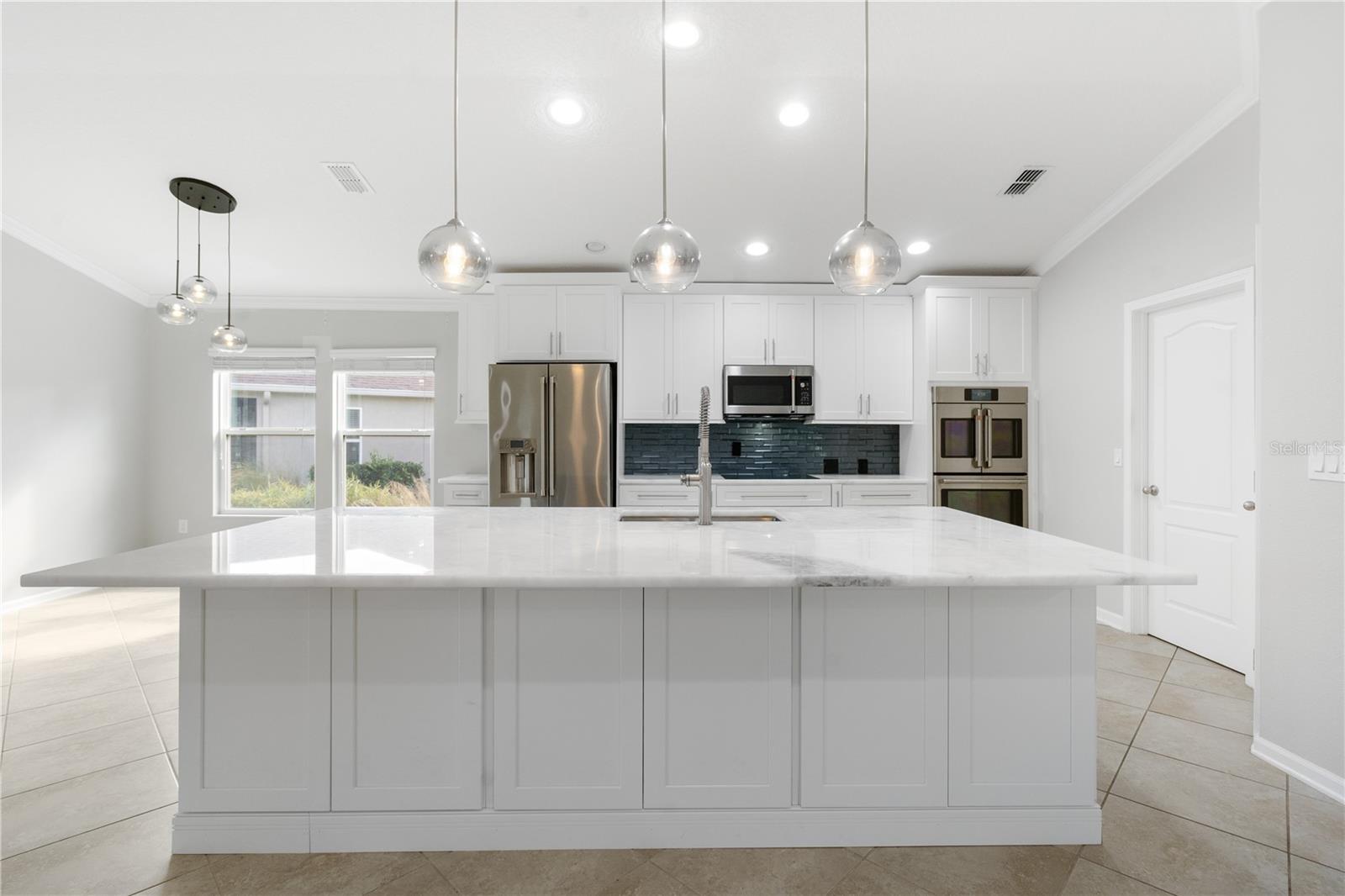 HIDDEN LAKES - Residential