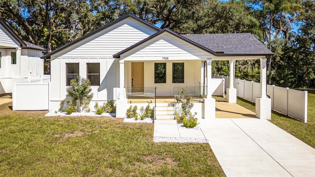 Photo of 7905 N Greenwood Avenue, Tampa, FL 33604 (MLS # O6443520)