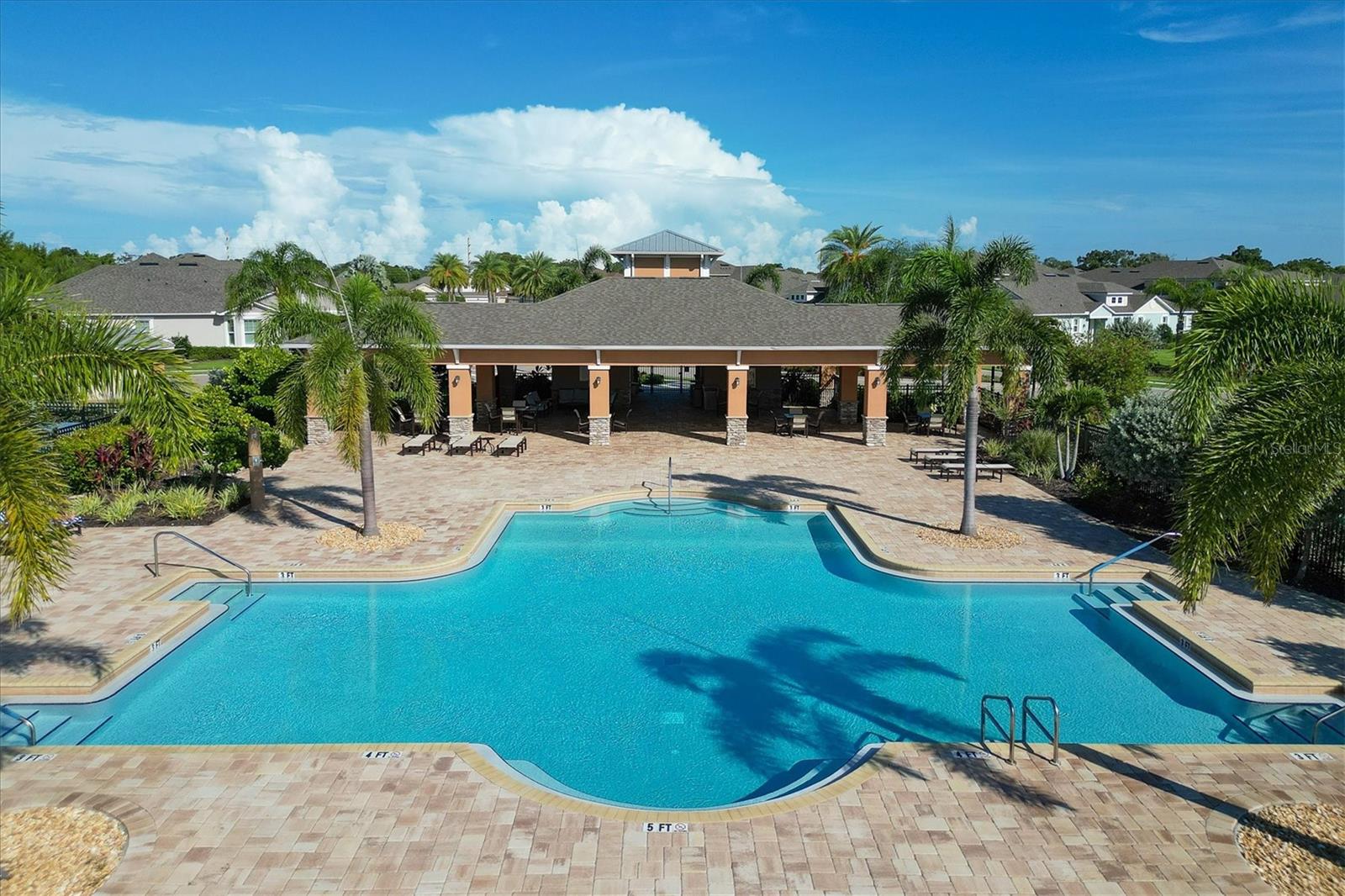 ENCLAVE/FRST LAKES - Residential