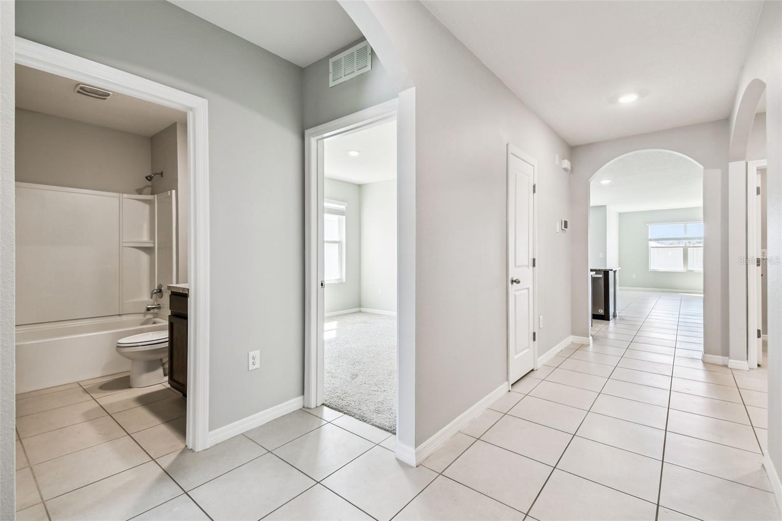 MIRADA PRCL 19-1 - Residential Lease