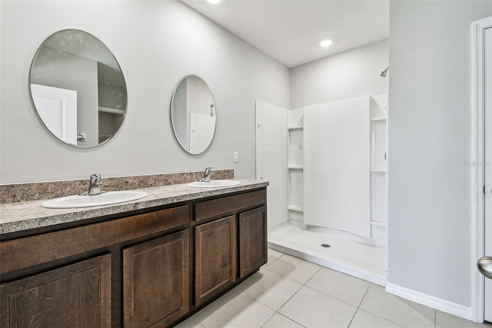 MIRADA PRCL 19-1 - Residential Lease