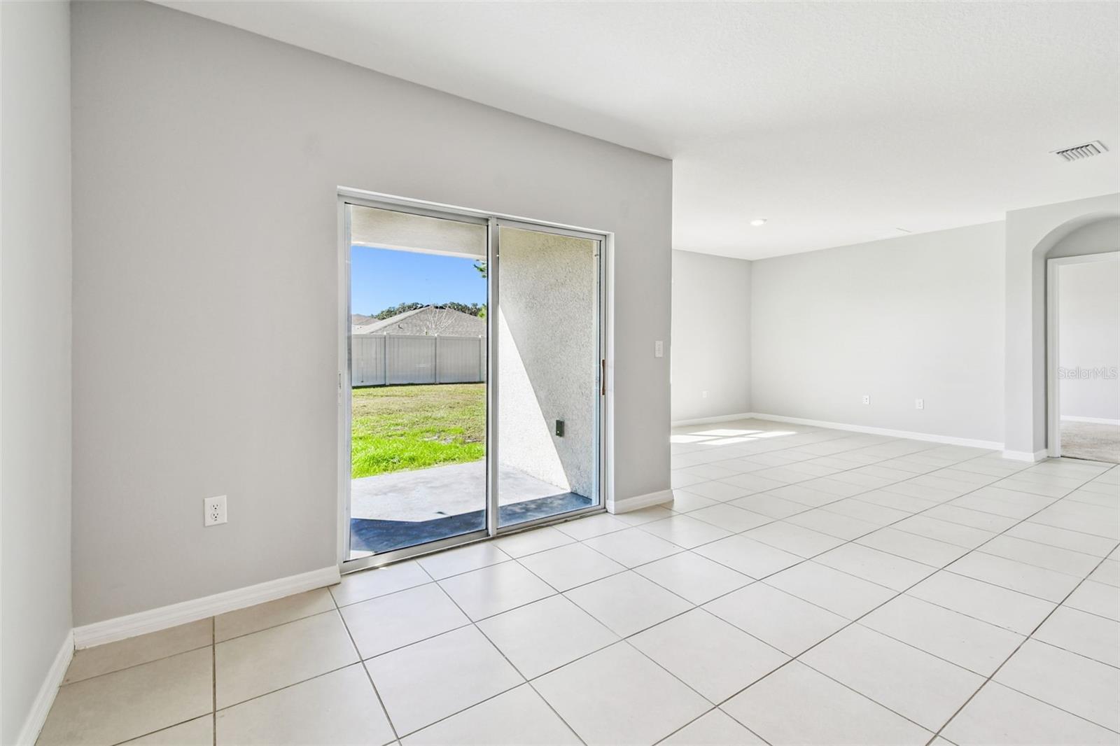 MIRADA PRCL 19-1 - Residential Lease