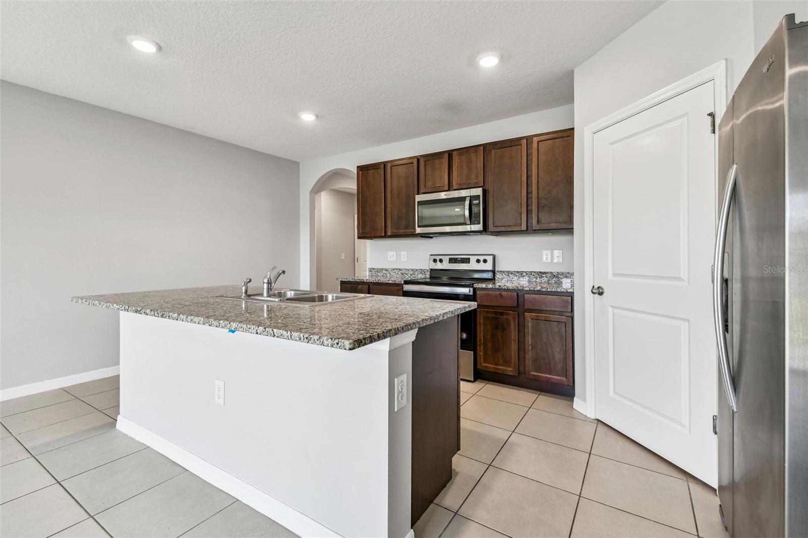 MIRADA PRCL 19-1 - Residential Lease