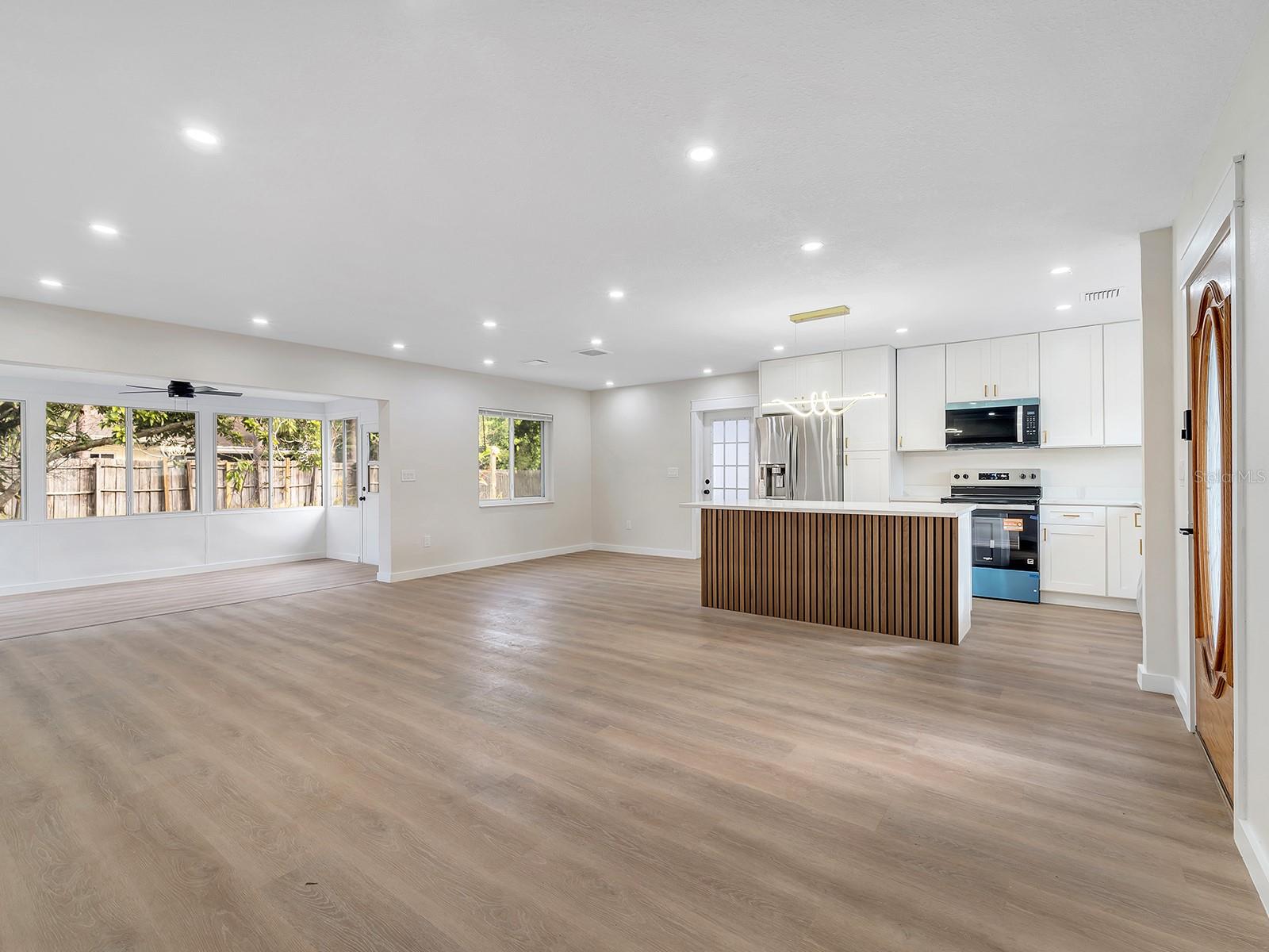 1324 CHESTERFIELD DRIVE