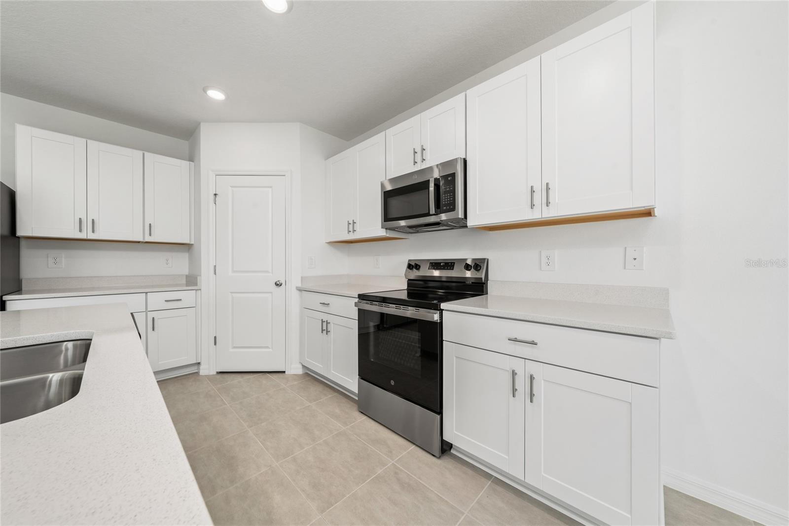 WESTVIEW POD B NEIGHBORHOOD 2A & 2B PH 1 - Residential Lease