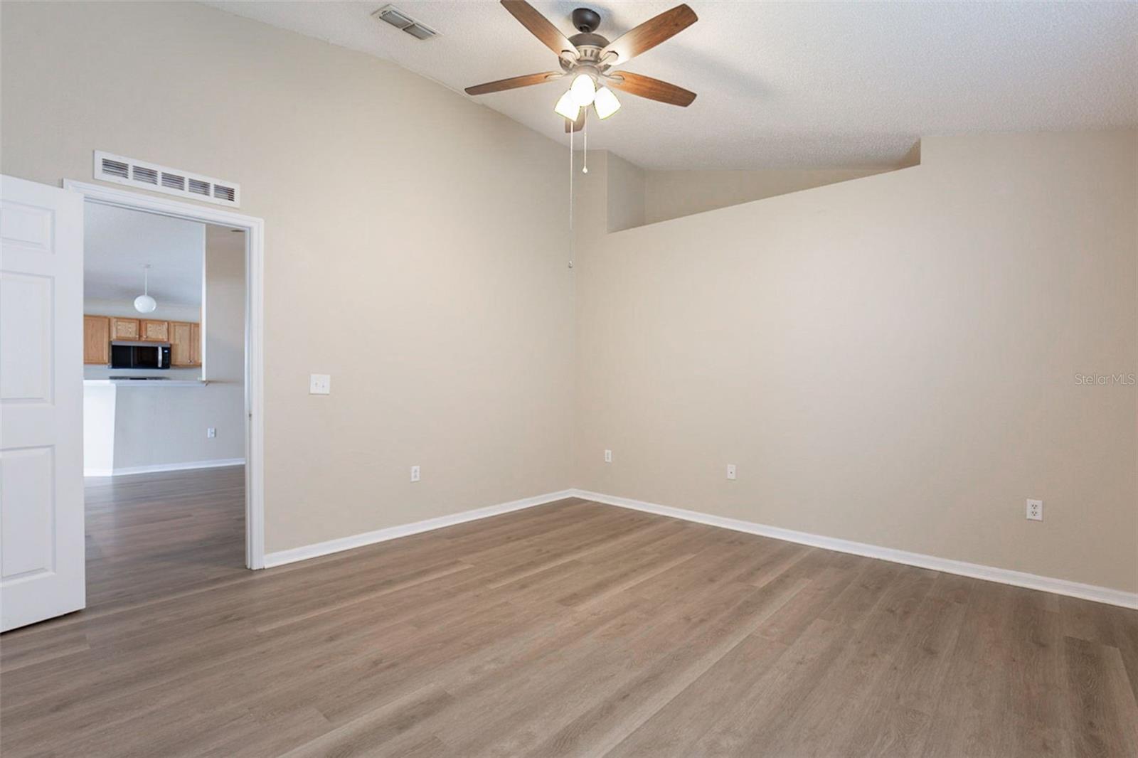 KINGS LAKE PH 3 - Residential